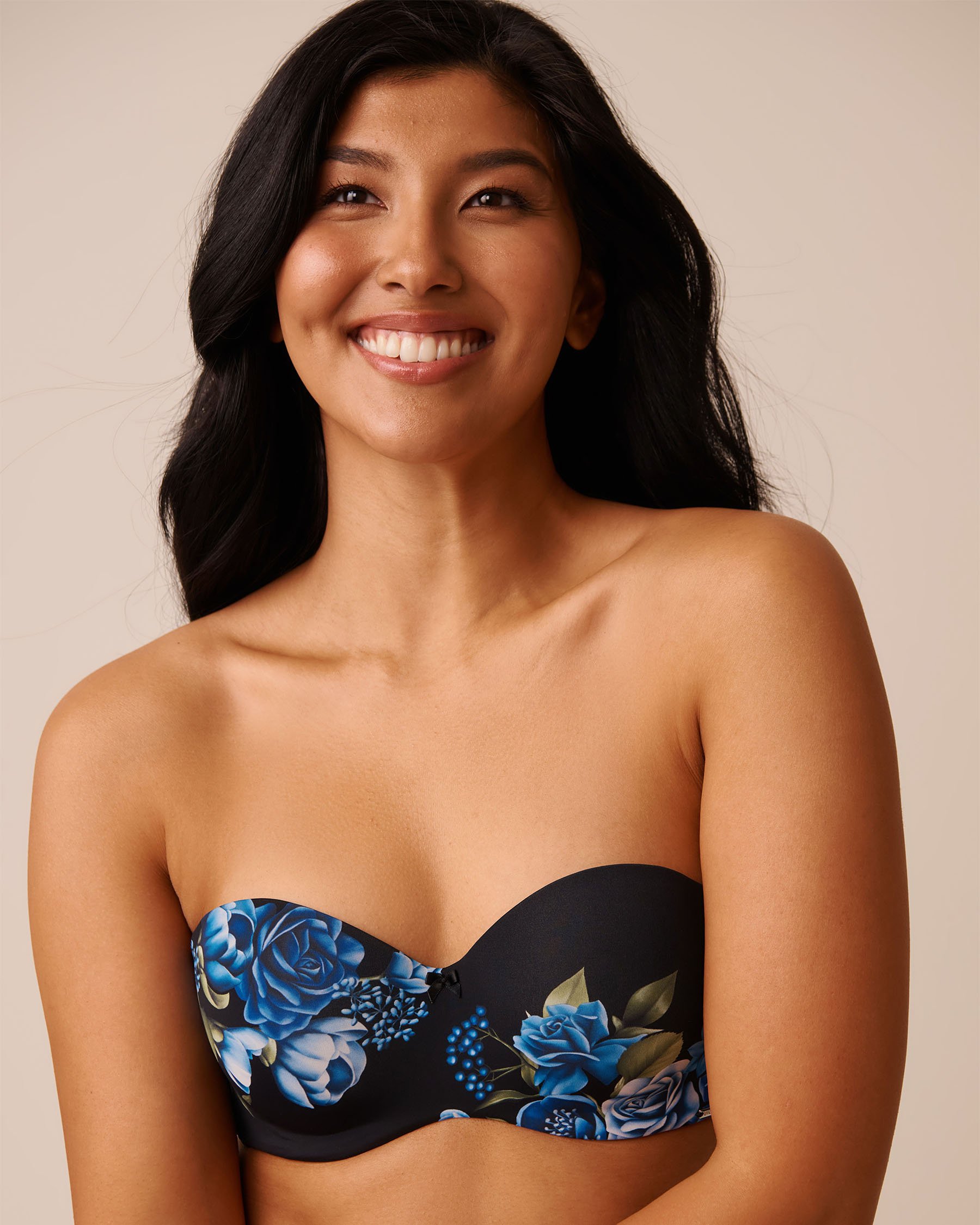 LA VIE EN ROSE Lightly Lined Memory Foam Convertible Strapless Bra Blue Rose Garden 10200523 - View5