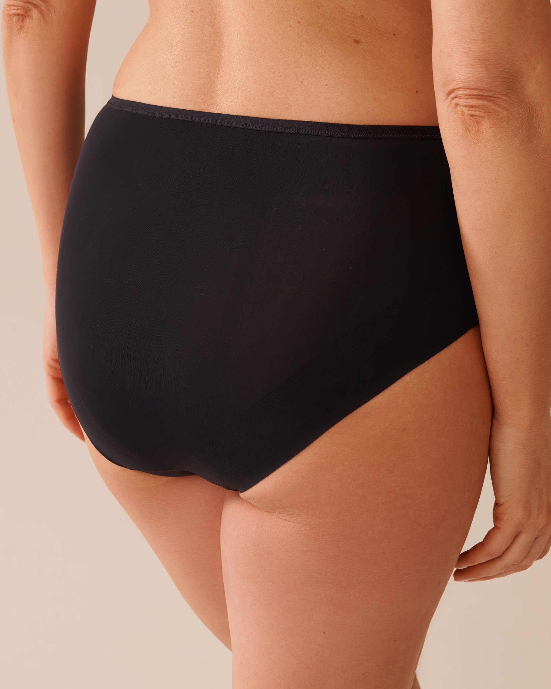 LA VIE EN ROSE Microfiber Sleek Back High Waist Bikini Panty Blue Rose Garden 20300425 - View2