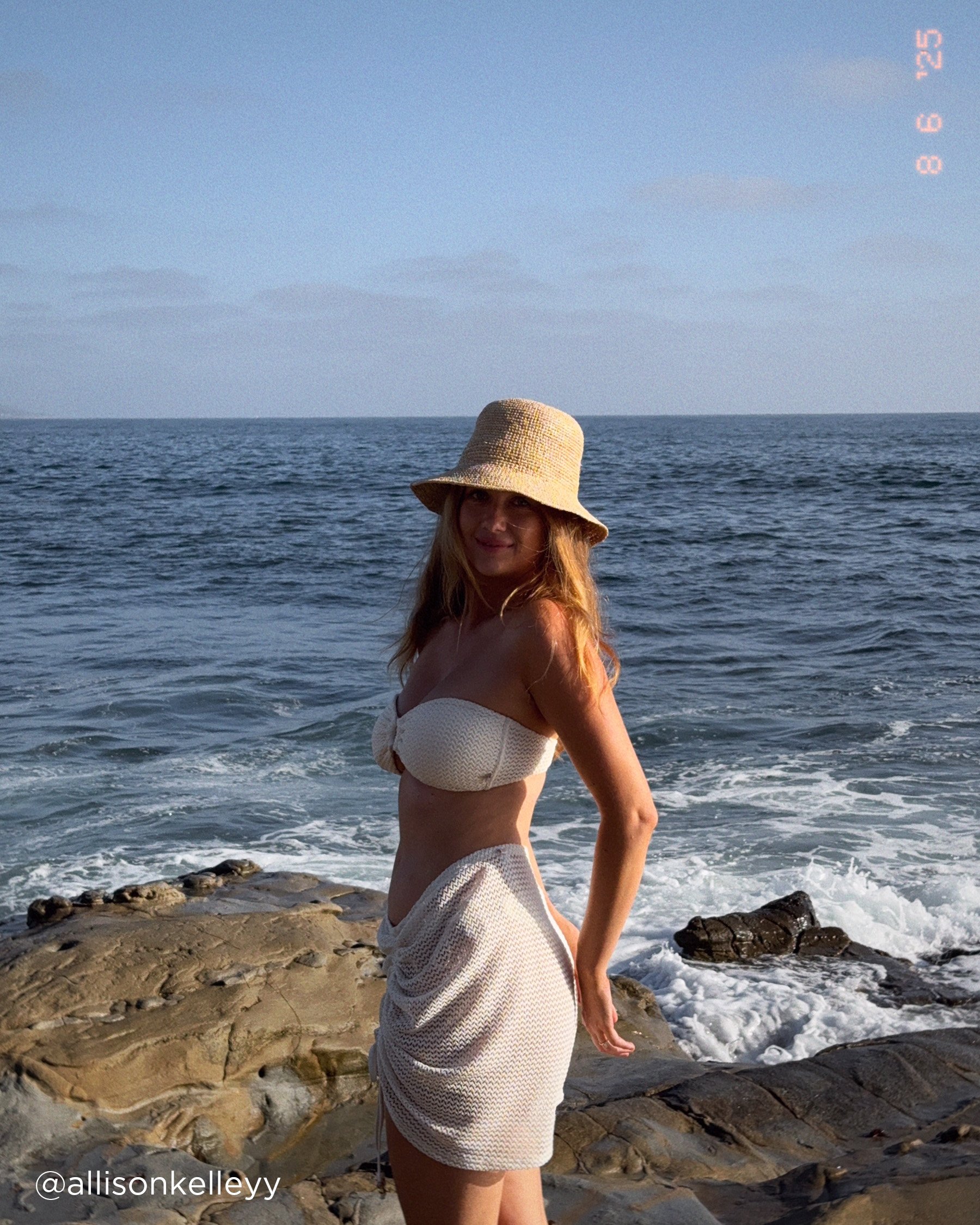 LA VIE EN ROSE AQUA COCONUT MILK Crochet Ring Bandeau Bikini Top Coconut Milk 70100754 - View7