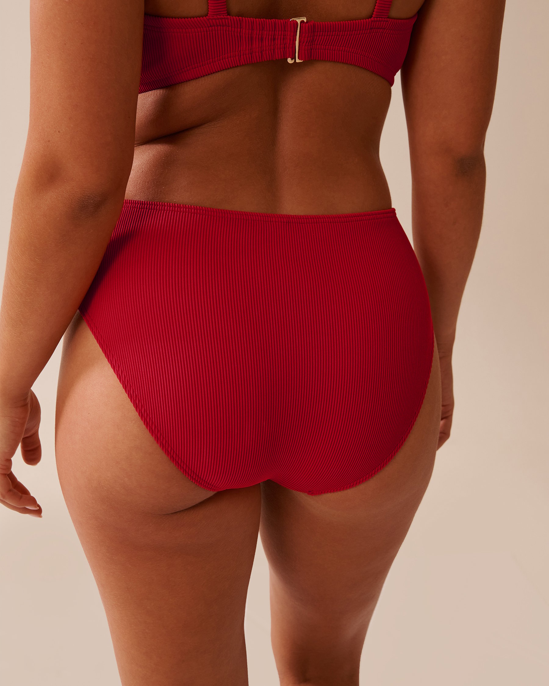 LA VIE EN ROSE AQUA JALAPEÑO RED Mid Waist Bikini Bottom Jalapeño Red 70300788 - View2