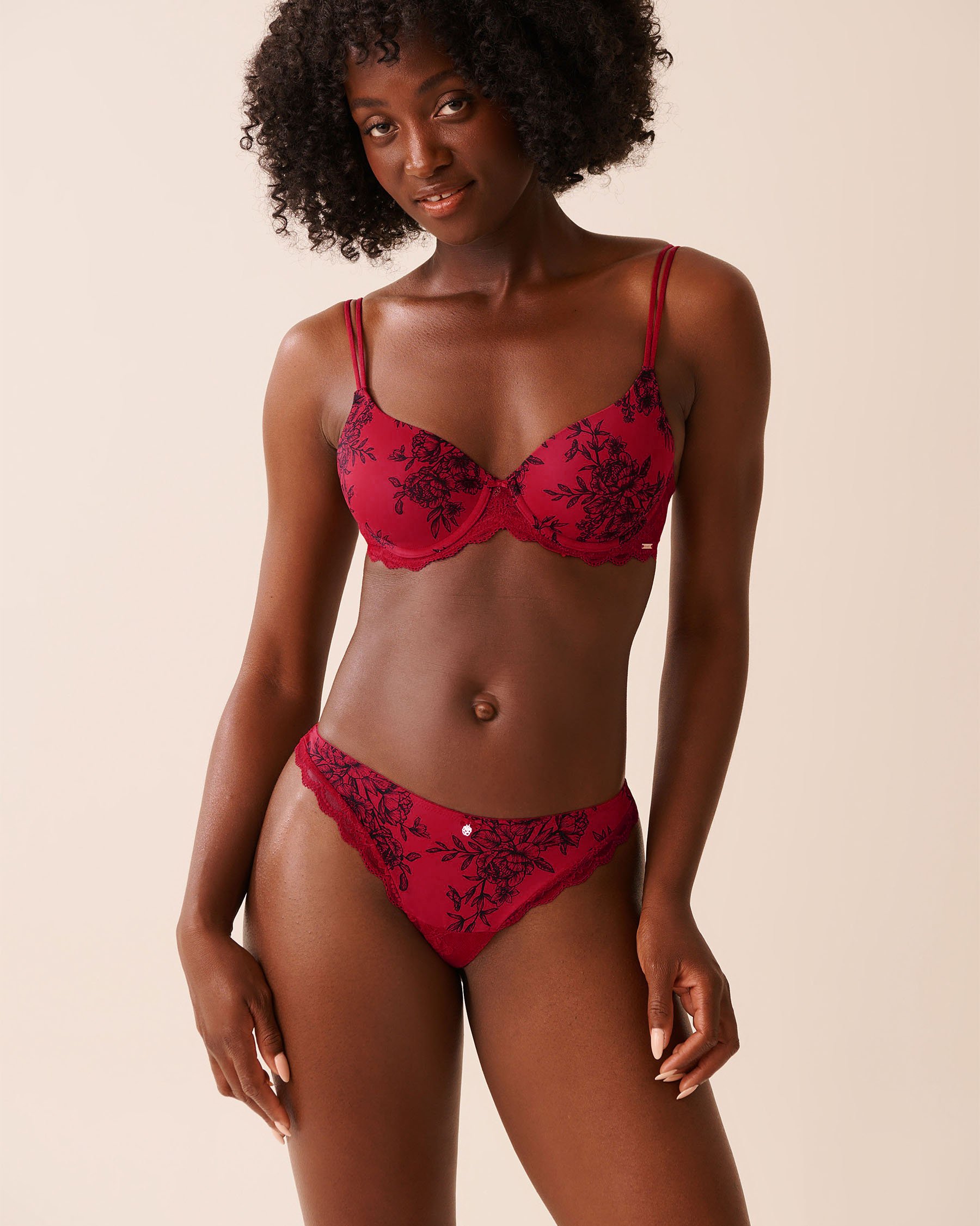 LA VIE EN ROSE Lightly Lined Microfiber and Lace Bra Crimson Bloom 10200548 - View1