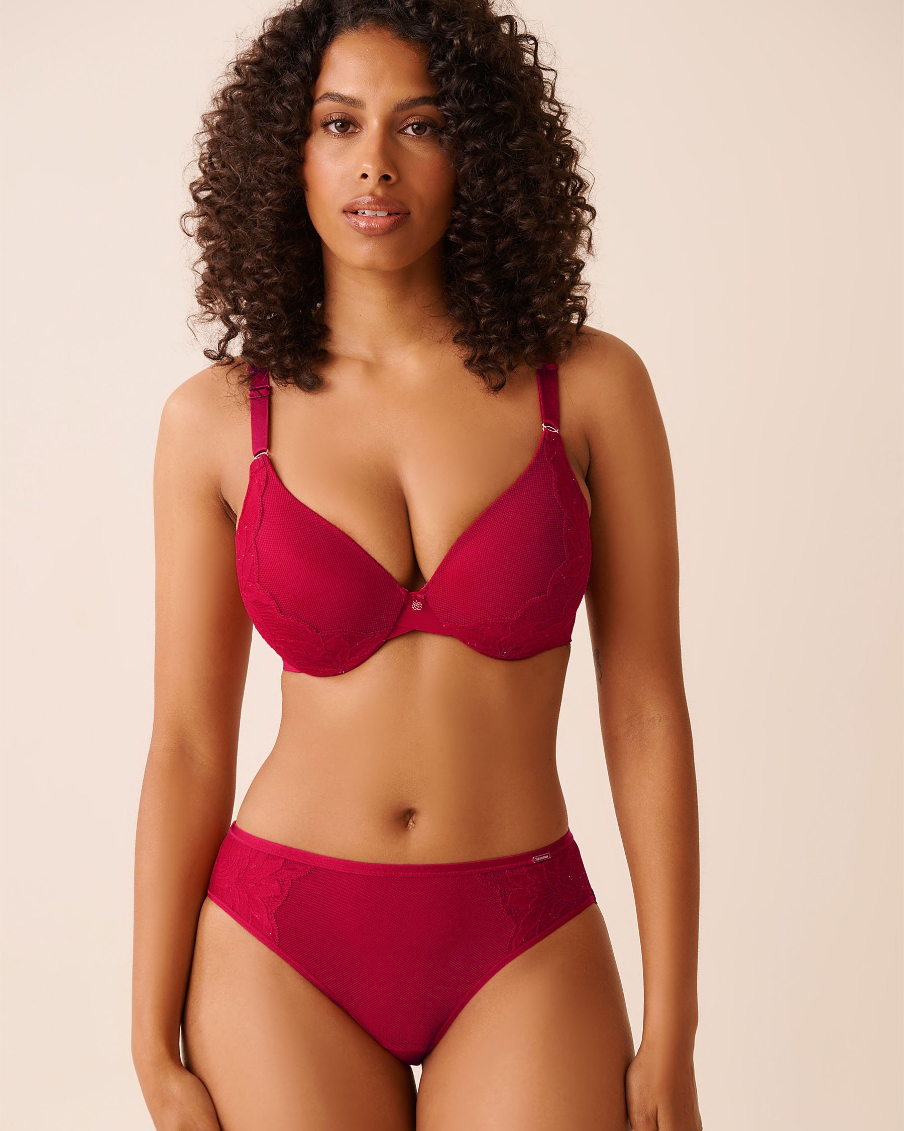 LA VIE EN ROSE Lightly Lined Sleek Back Bra Merry Red 10200547 - View4