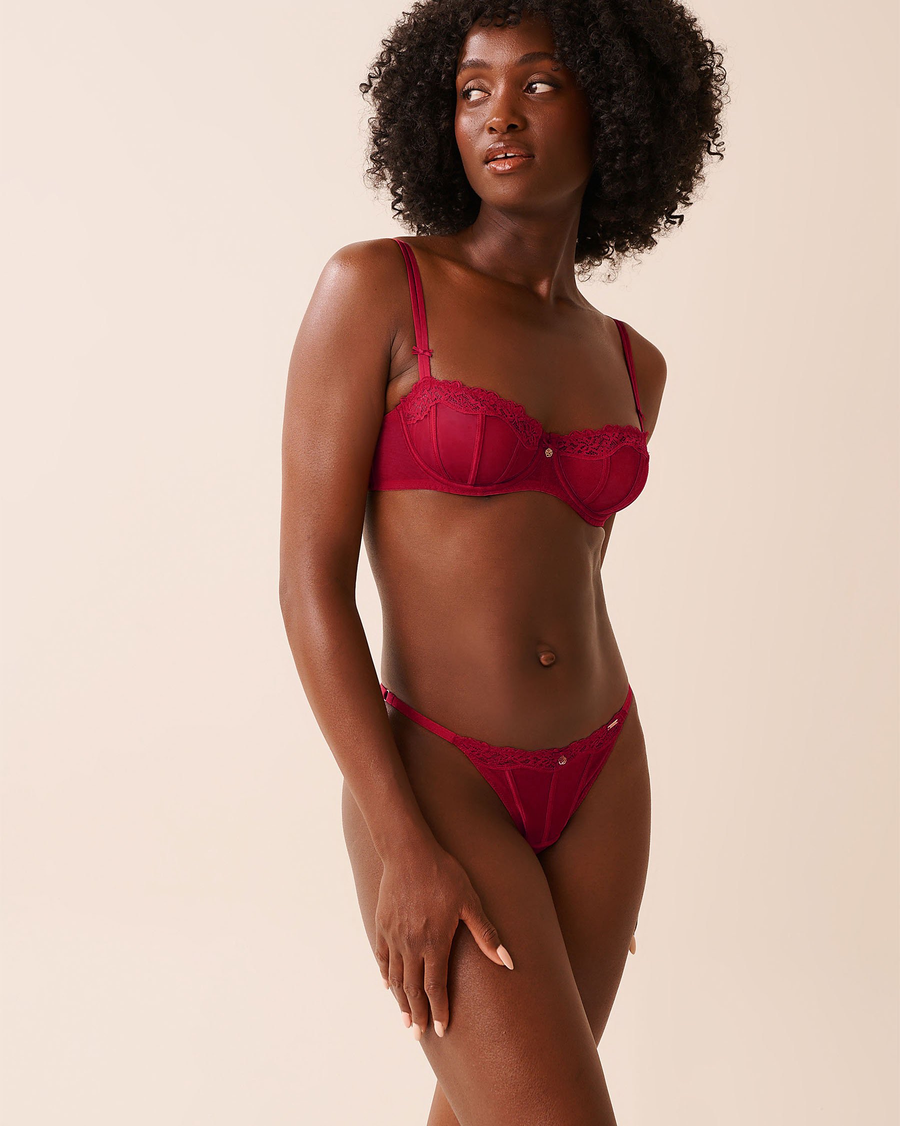 LA VIE EN ROSE Adjustable Mesh and Lace String Panty Merry Red 20300464 - View6