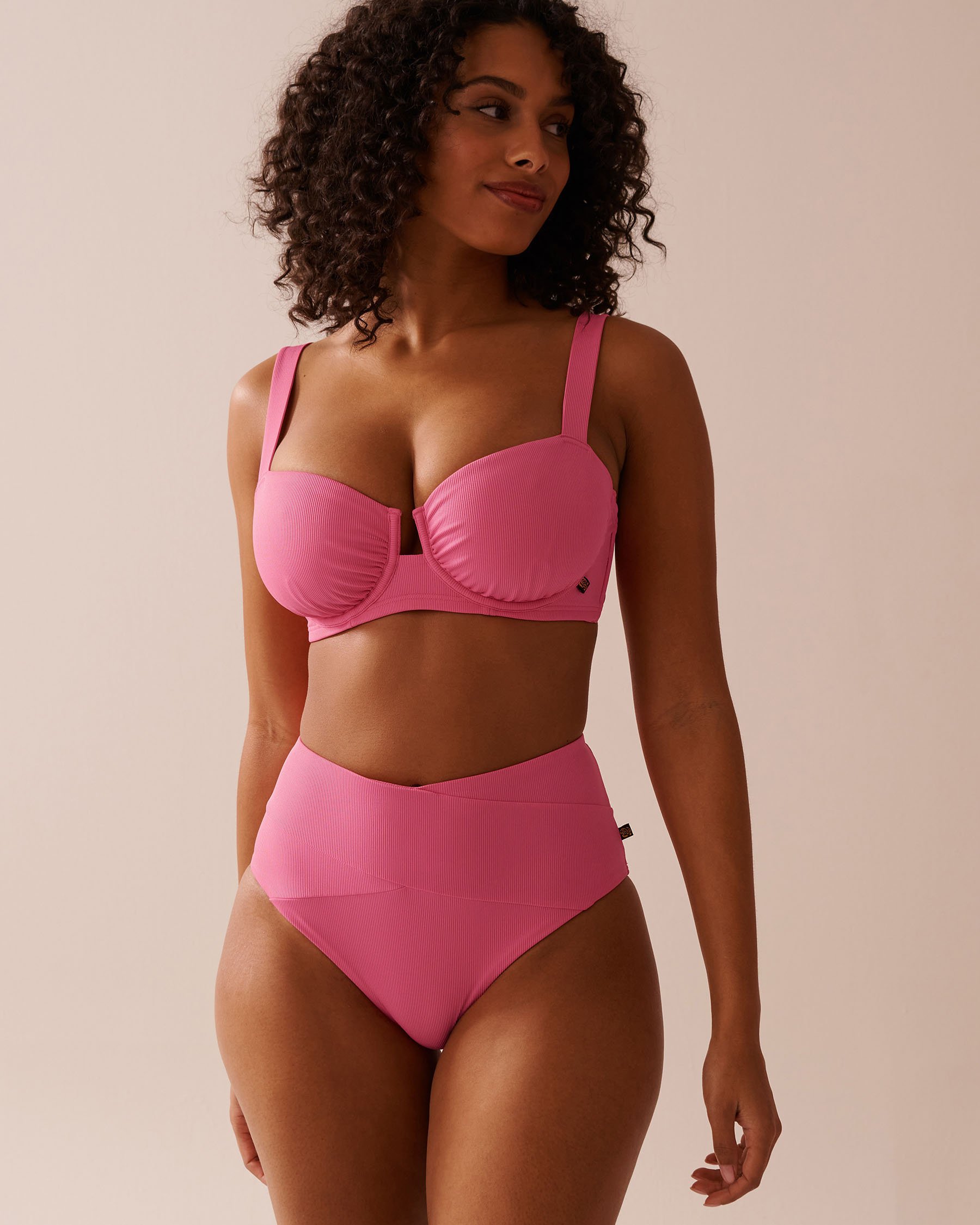 LA VIE EN ROSE AQUA DRAGON FRUIT D Cup Balconette Bikini Top Dragon Fruit 70200166 - View1