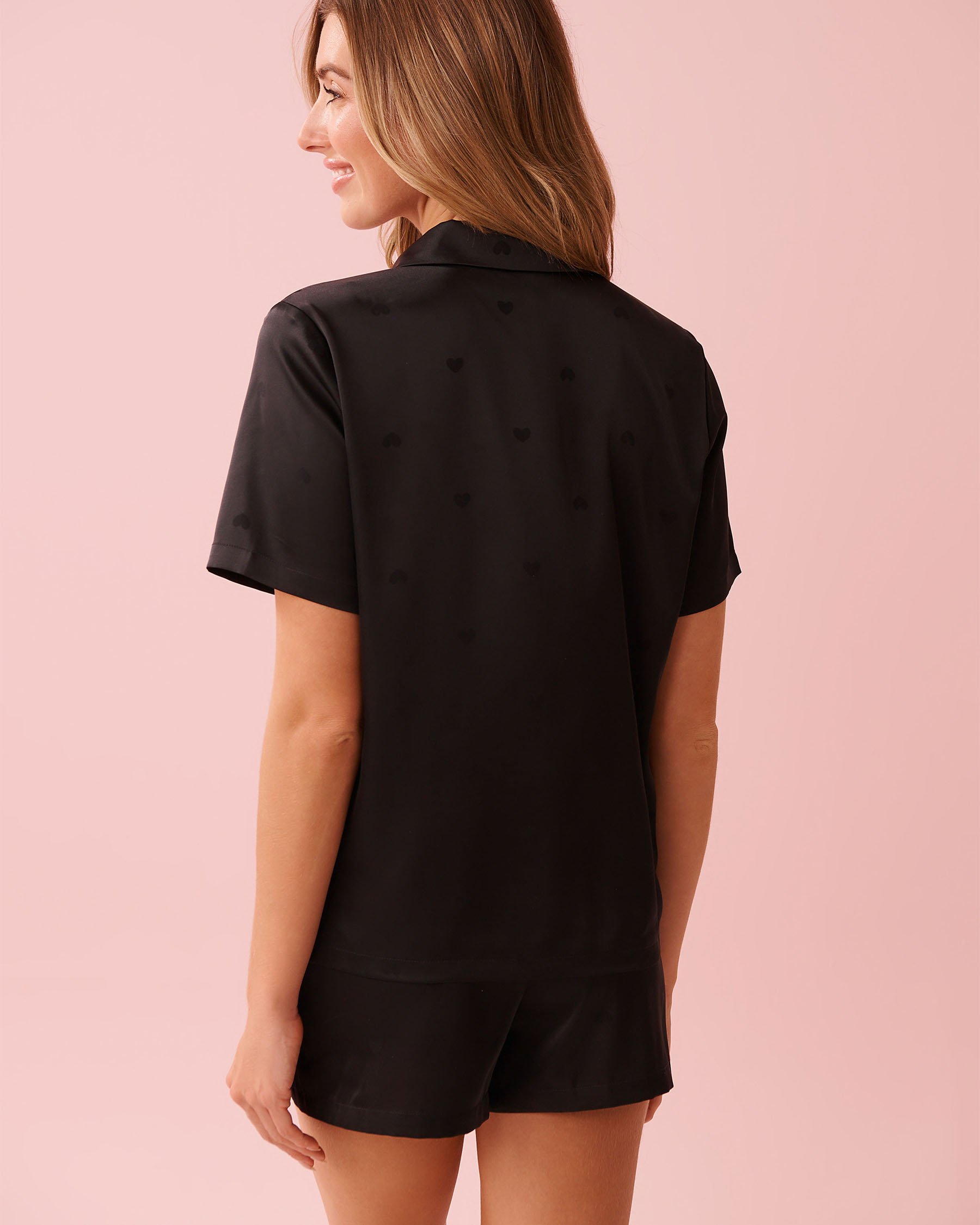 LA VIE EN ROSE Short Sleeve Heart Jacquard Satin Pajama Set Black 60400068 - View2