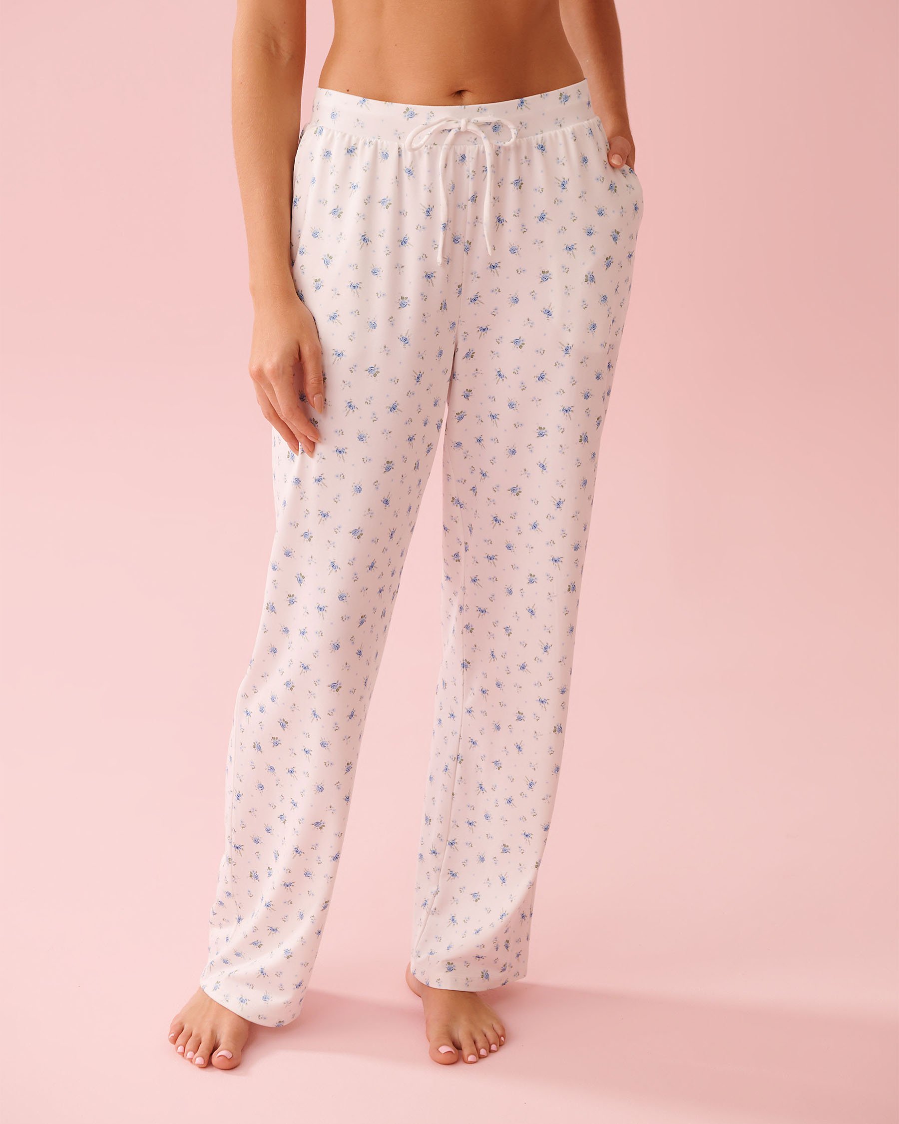 LA VIE EN ROSE Blue Rose Print Super Soft Pajama Pants White 40200815 - View1