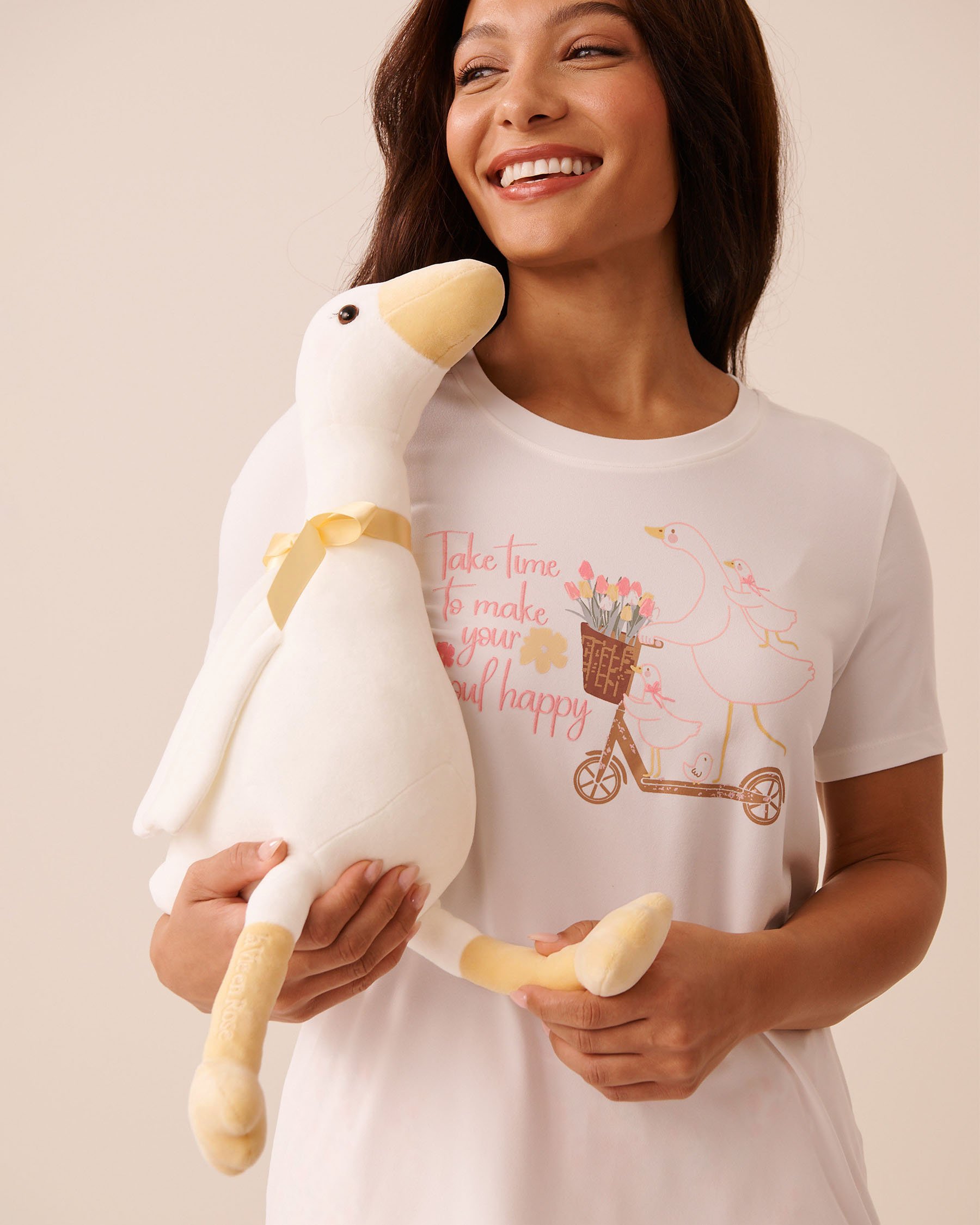 LA VIE EN ROSE Goose Plush White 40700457 - View2