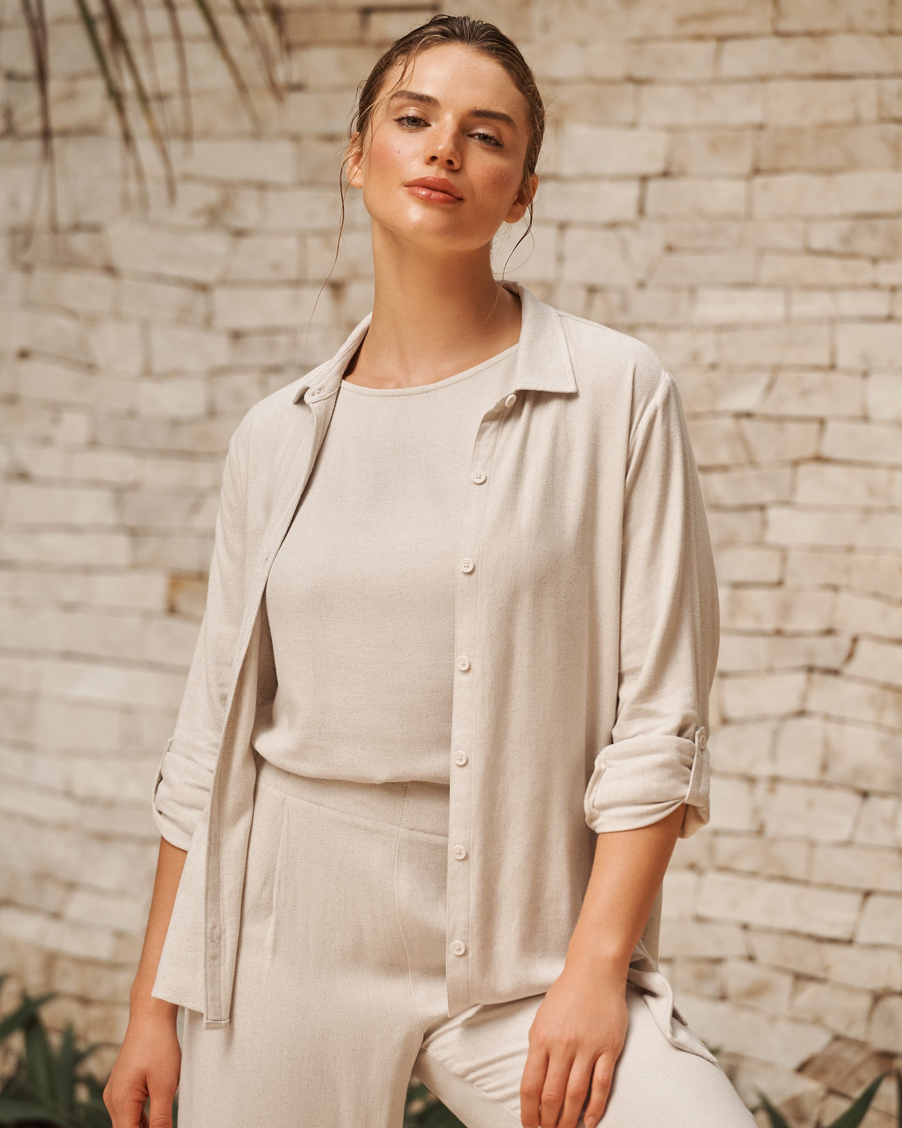 LA VIE EN ROSE AQUA Rayon-Linen Roll-up Sleeve Button-down Shirt Sand 80100044 - View1
