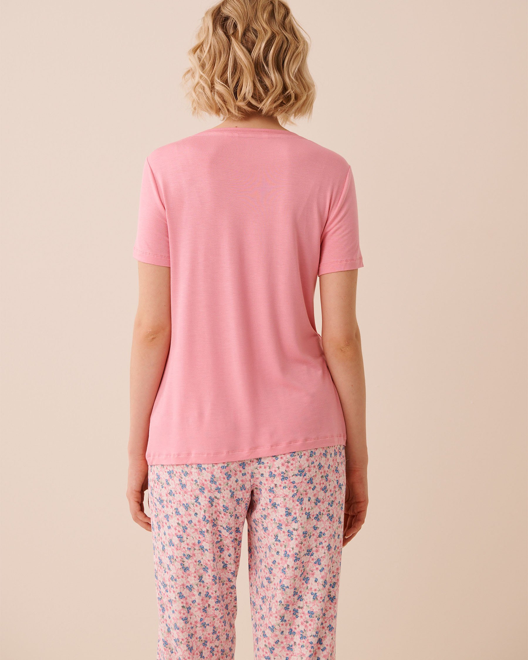 LA VIE EN ROSE Pink Floral Print Soft Jersey Short Sleeve T-shirt Pink/Flowers 60100190 - View2