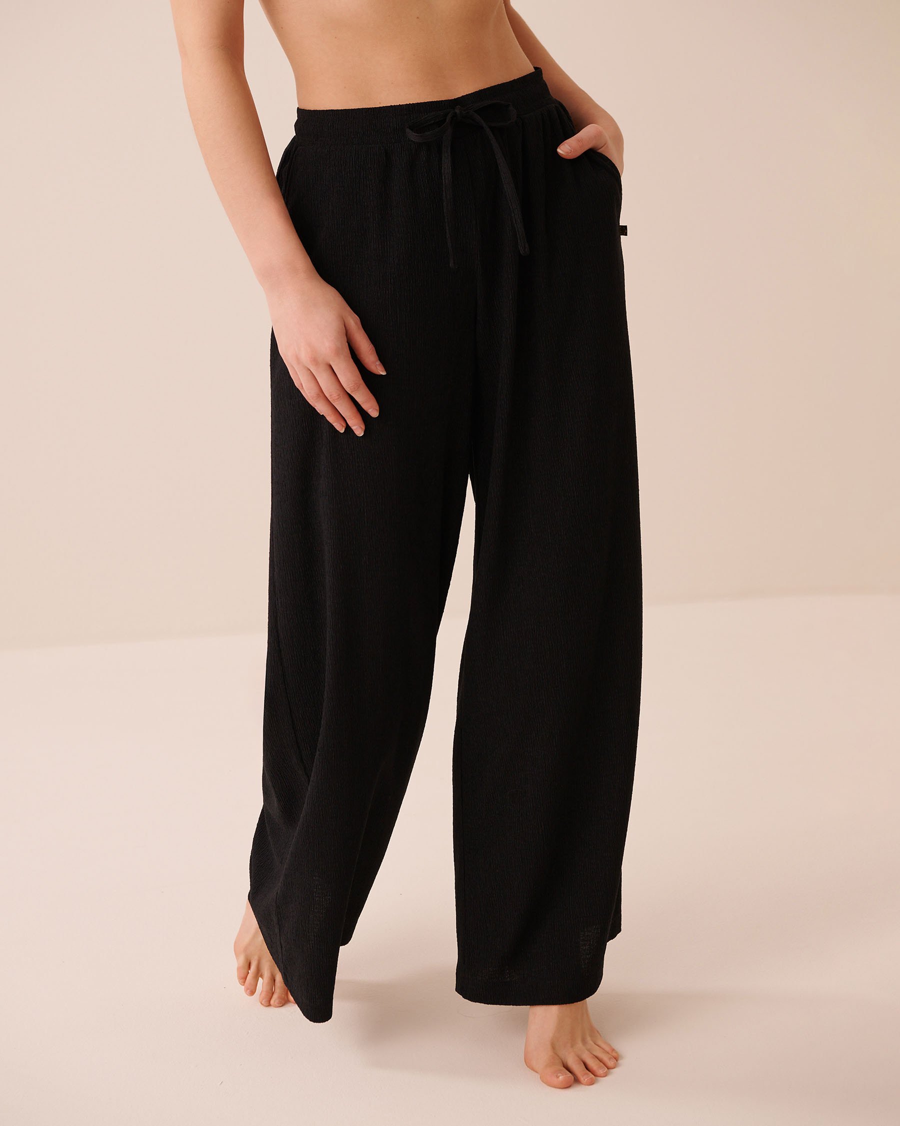 LA VIE EN ROSE AQUA Crepe Knit Wide Leg Pants Black 80200103 - View1