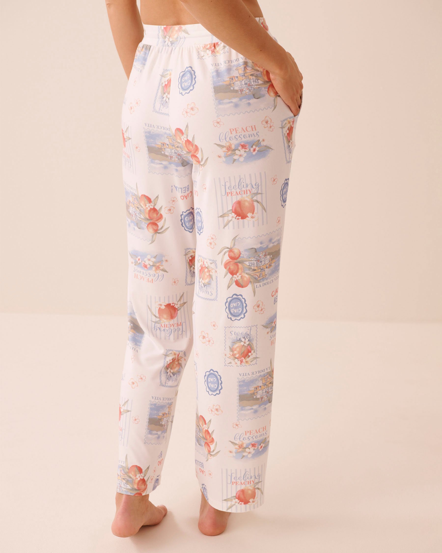LA VIE EN ROSE Dolce Vita Print Super Soft Pajama Pants White/Peaches 40200848 - View3