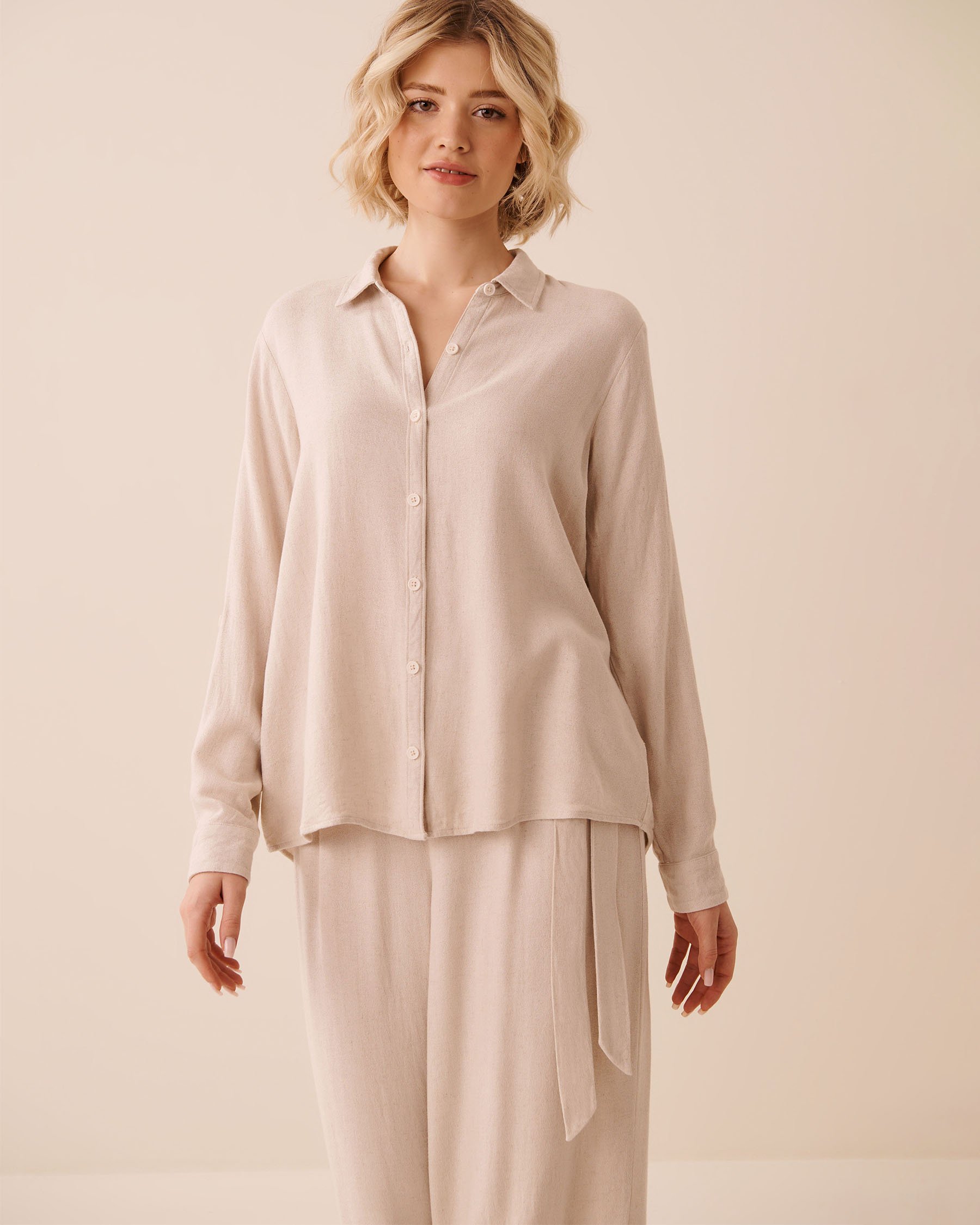 LA VIE EN ROSE AQUA Rayon-Linen Roll-up Sleeve Button-down Shirt Sand 80100044 - View3