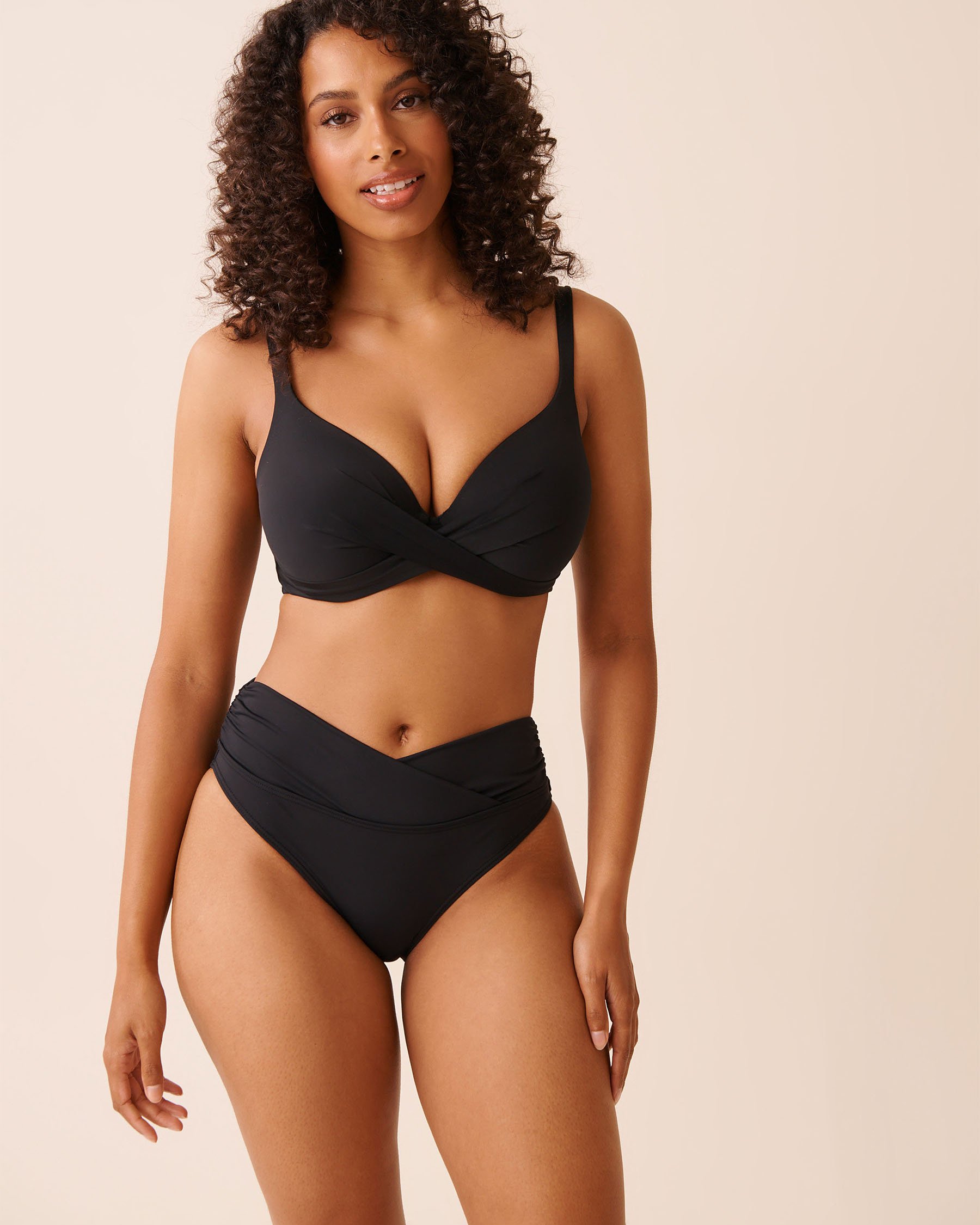 LA VIE EN ROSE AQUA BLACK D Cup Plunge Bikini Top Black 70200202 - View1