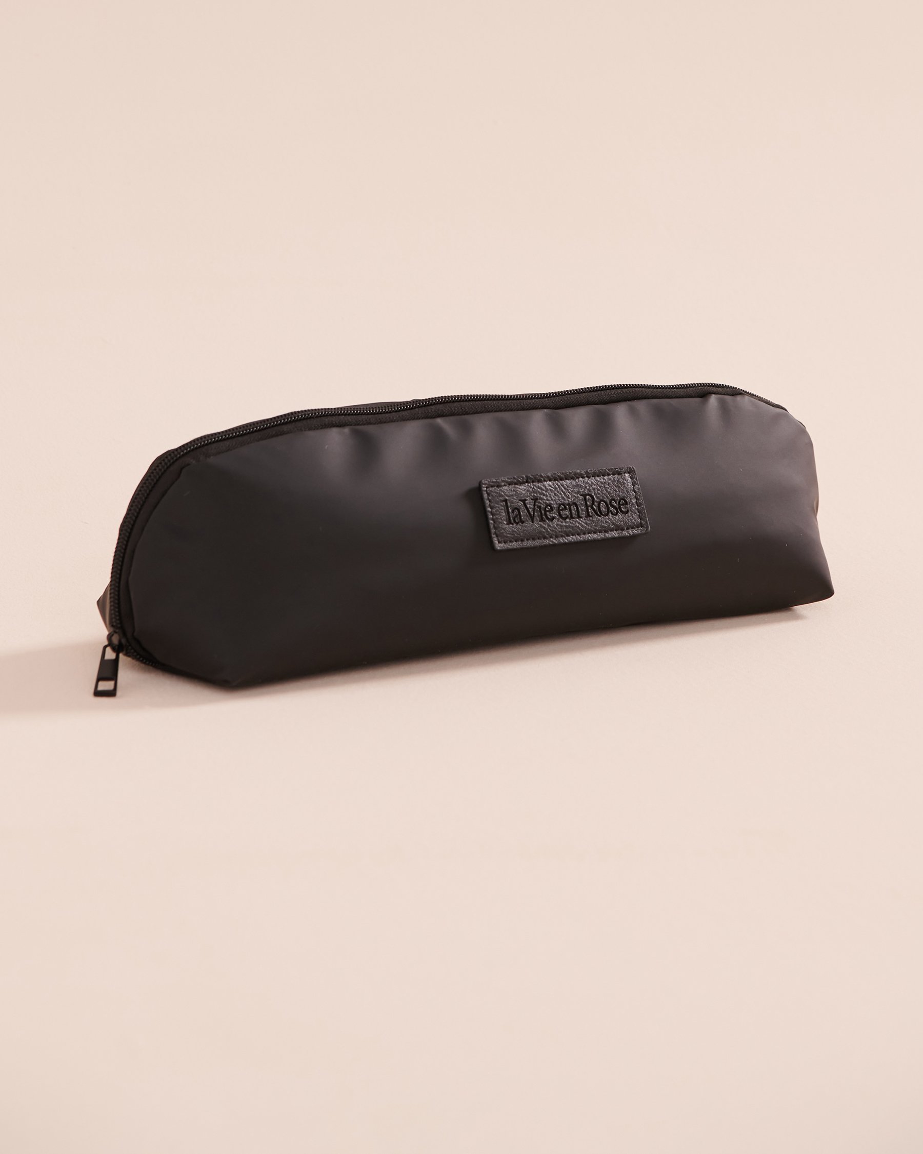 LA VIE EN ROSE Hair Accessory Bag Black 40700384 - View2