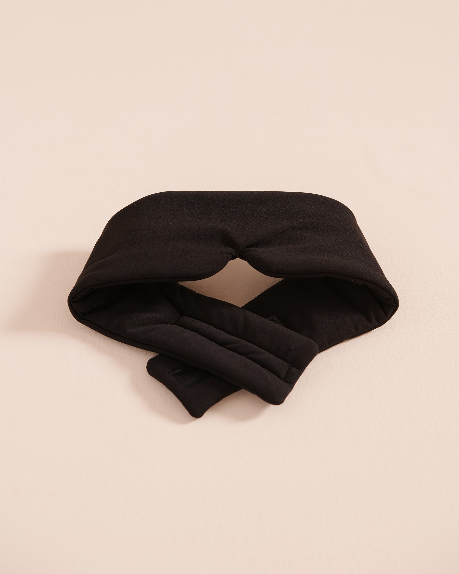 LA VIE EN ROSE Sleep Mask Black 40700383 - View2
